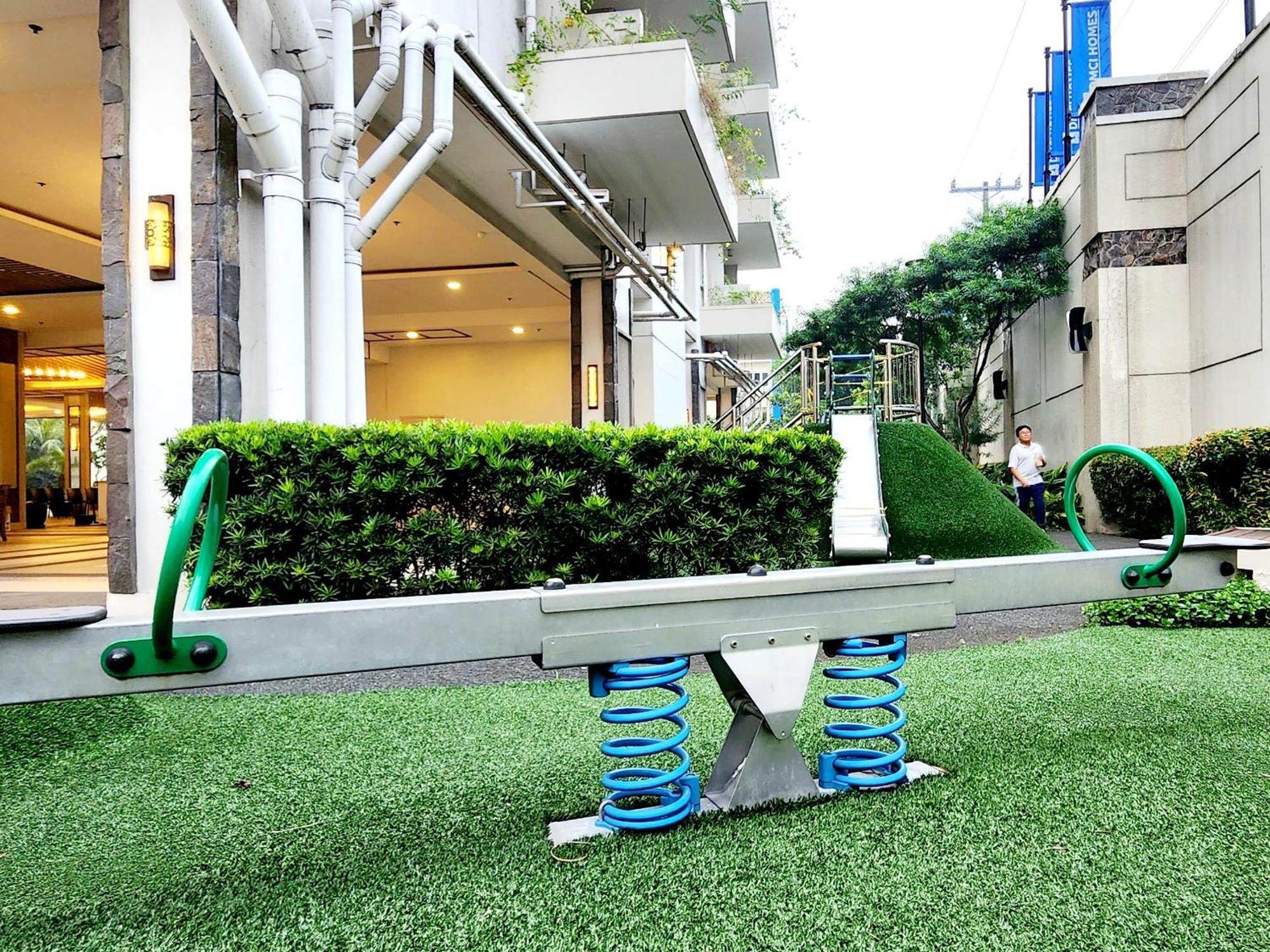 Casa Antonio At Fairway Terraces Family Penthouse 2br Wi-fi Nr Golf, Airport, Bgc